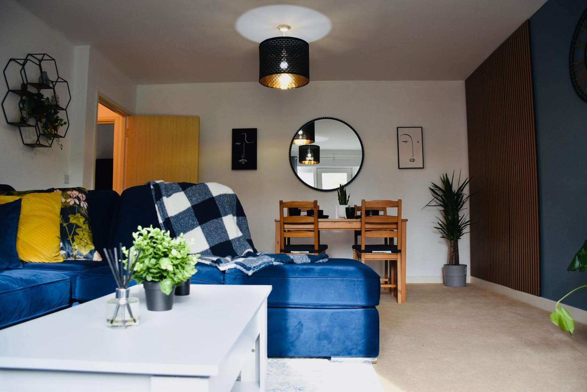 Apartment Luxurious & Spacious 2 Bed In *