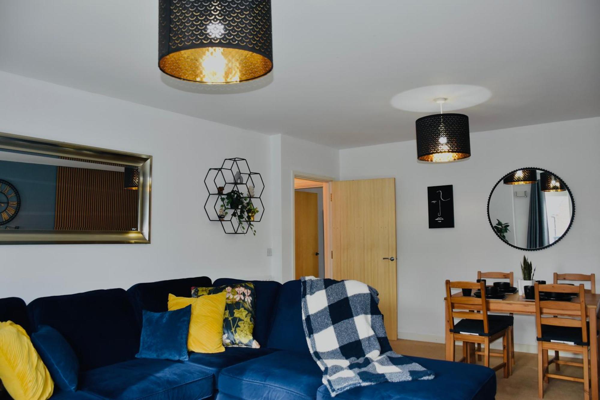 Apartment Luxurious & Spacious 2 Bed In Milton Keynes