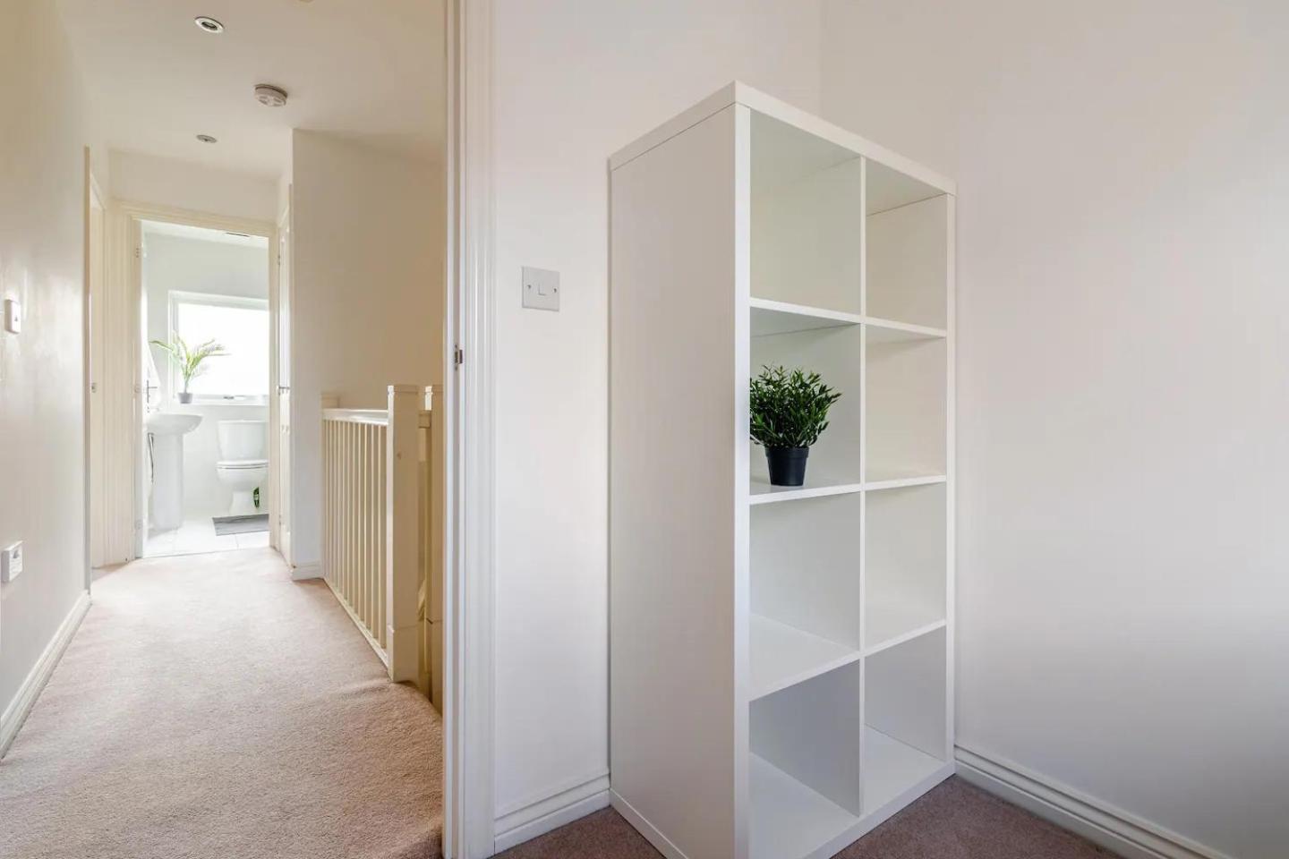 Apartamento Modern Hideaway With Studio Space