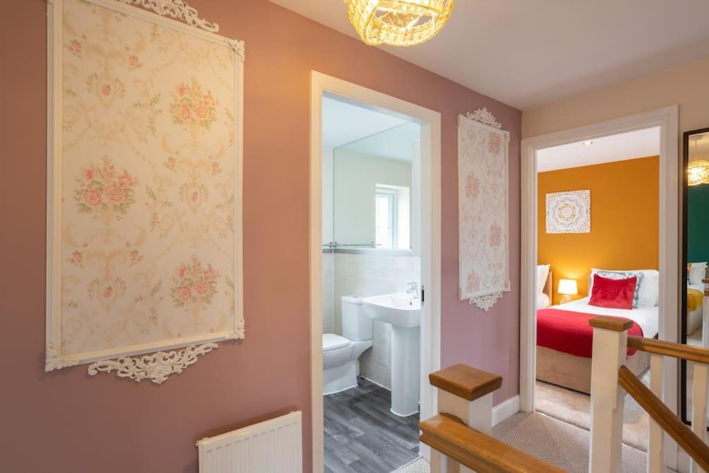 Villa Luxurious 4 Dbl Bedroom House- Away From Milton Keynes