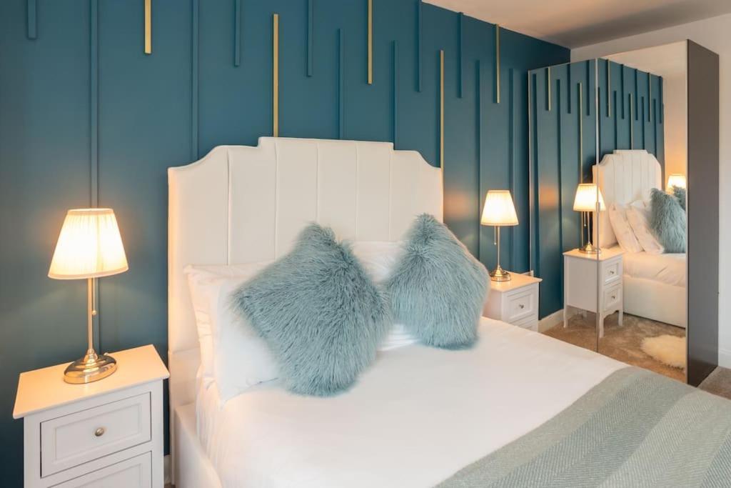 Luxurious 4 Dbl Bedroom House- Away From * Milton Keynes