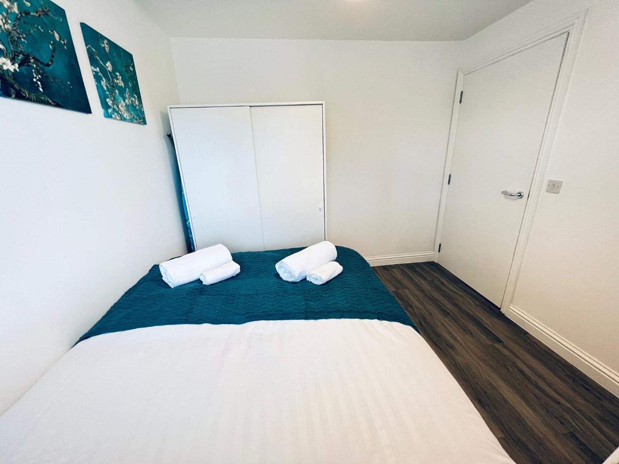 Close To Hospital - Ideal For Nurses - Disabled Facilities Holiday home