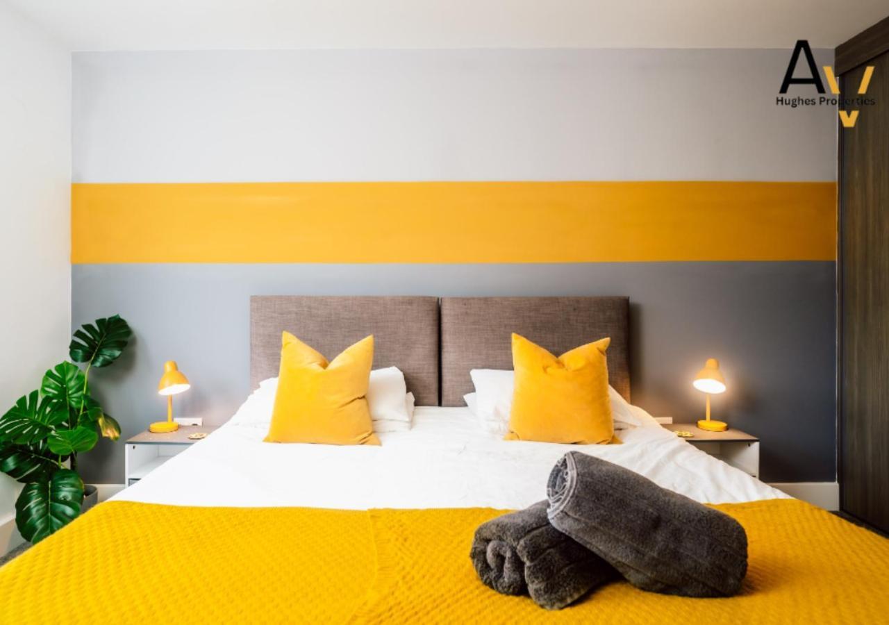 Luxurious One Bedroom By Av Hughes Apartment Milton Keynes