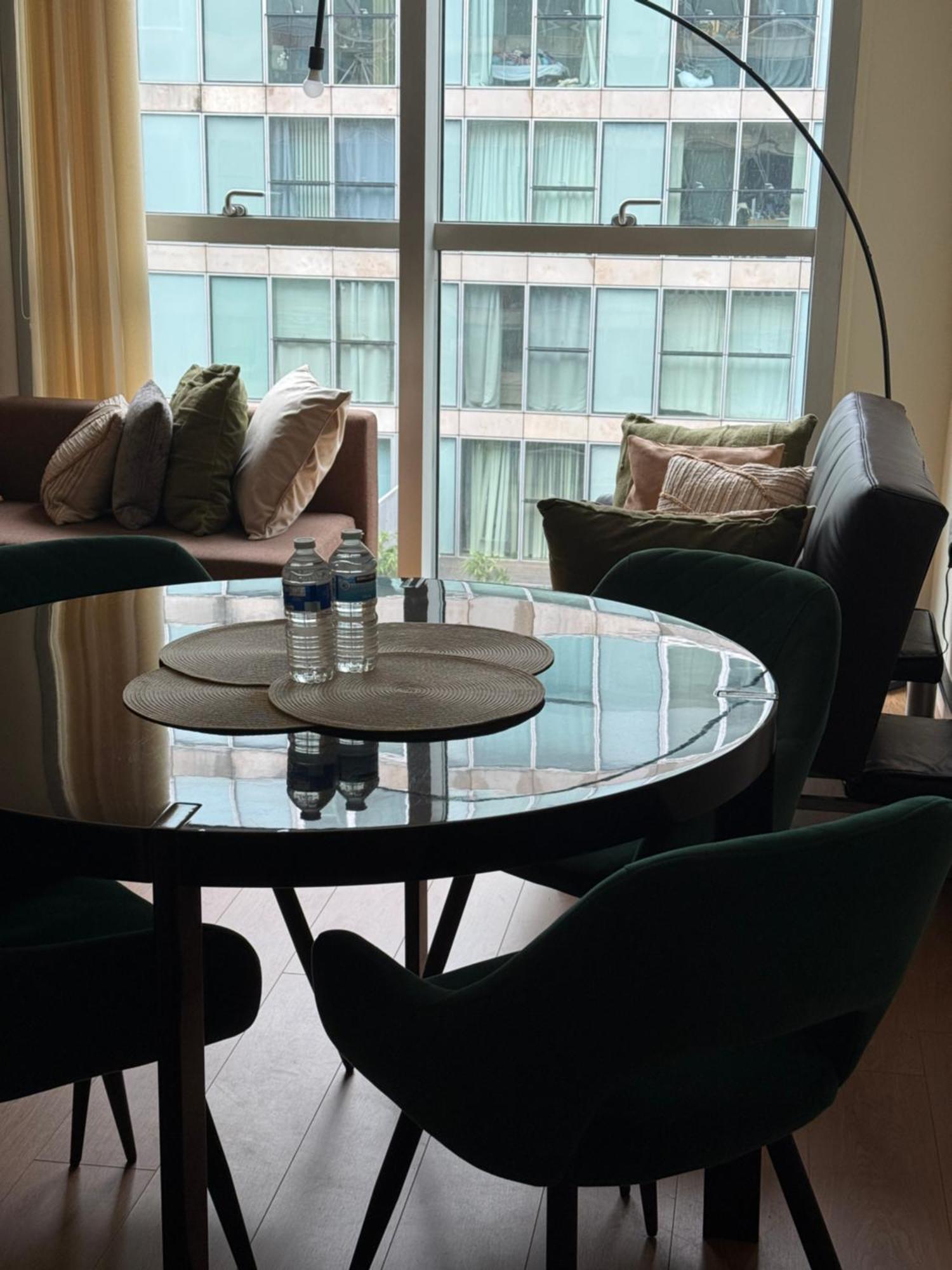 Apartment Hub Flat