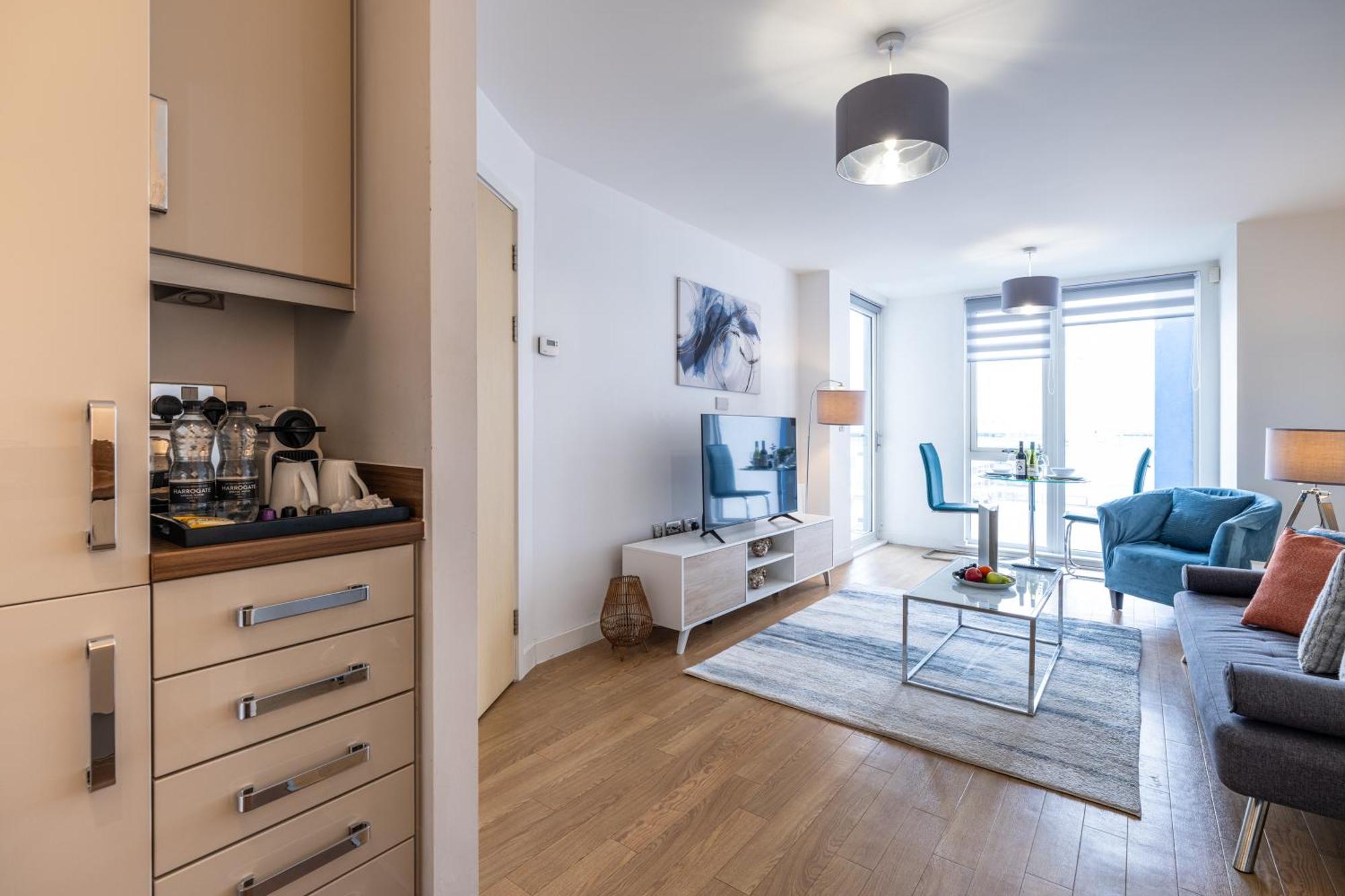 Brightleap Centre: Stylish Home-away With Smart Amenities Apartment