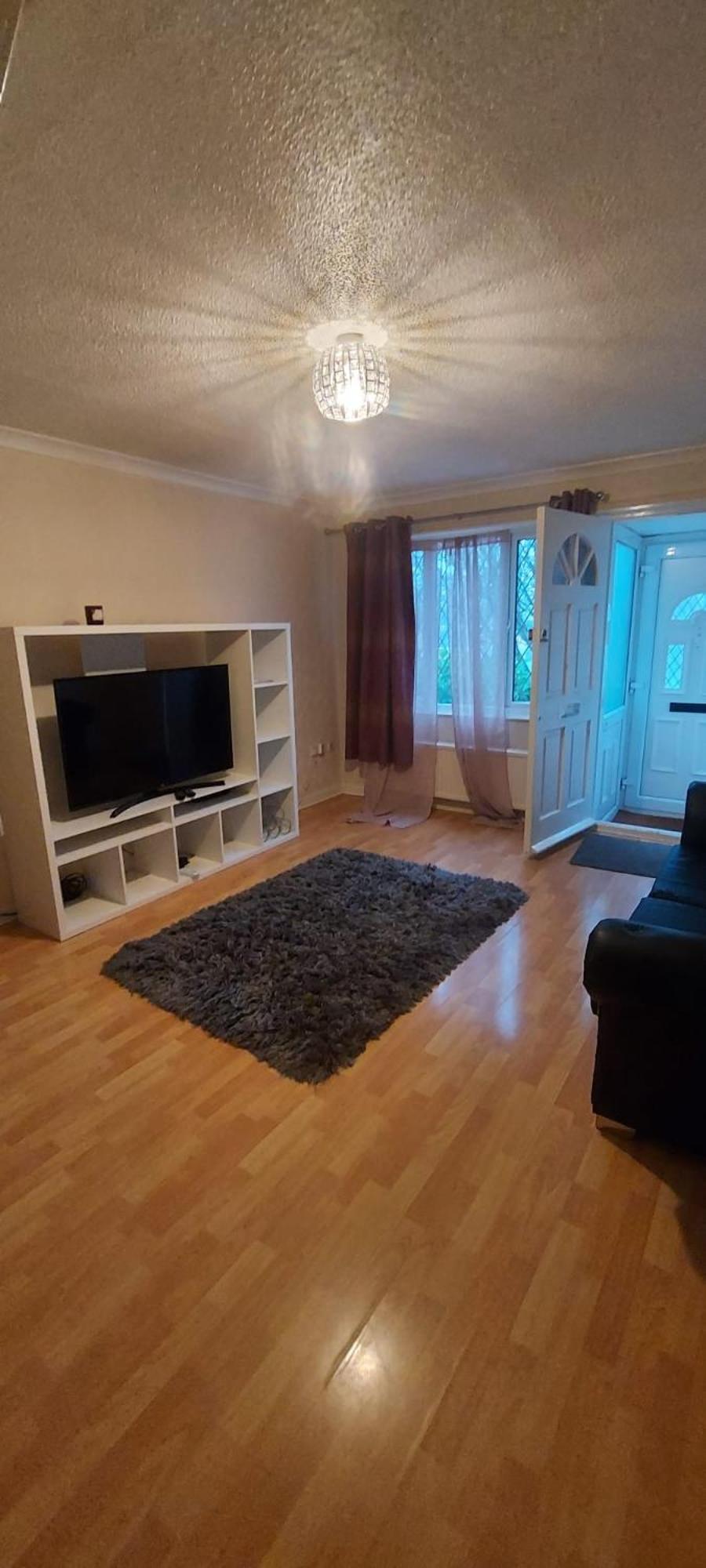 Mk Center House* 2 Bed Milton Keynes