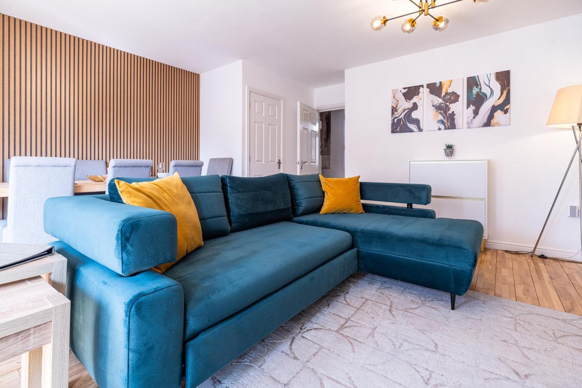 Brightleap Apartments: Modern Home-away With Entertainment & Amenities * Milton Keynes