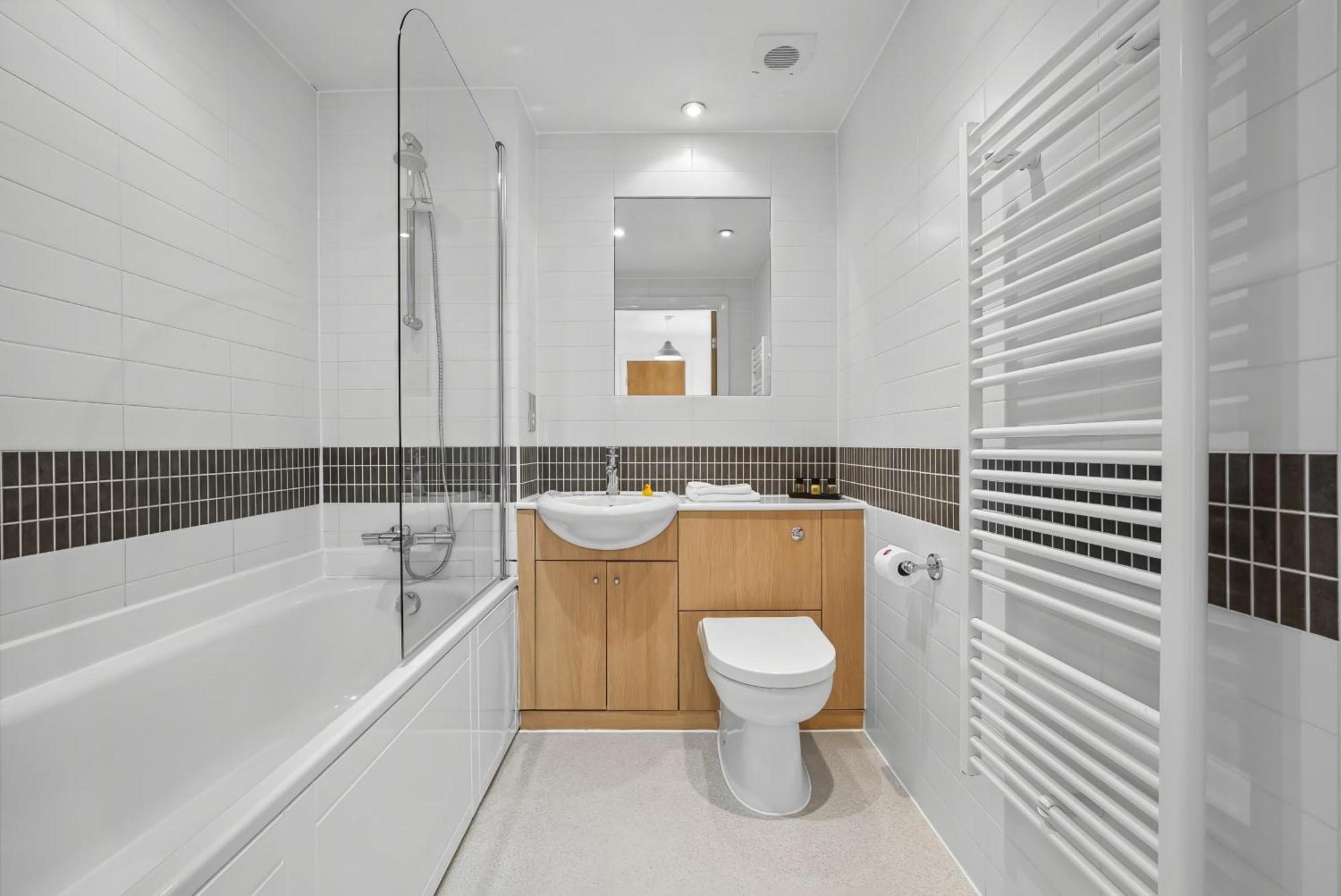 Cotels At Vizion: Serviced With Free Parking Apartment