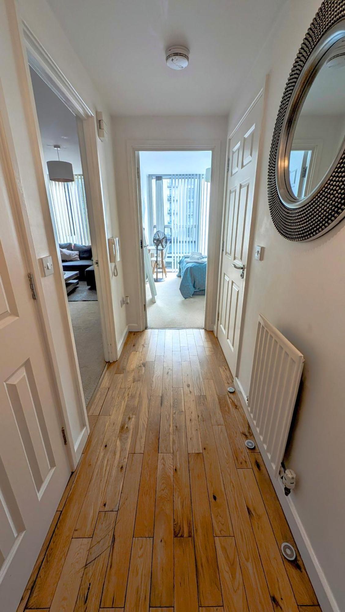 Brightleap Centre: Stylish Home-away With Smart Amenities * Milton Keynes