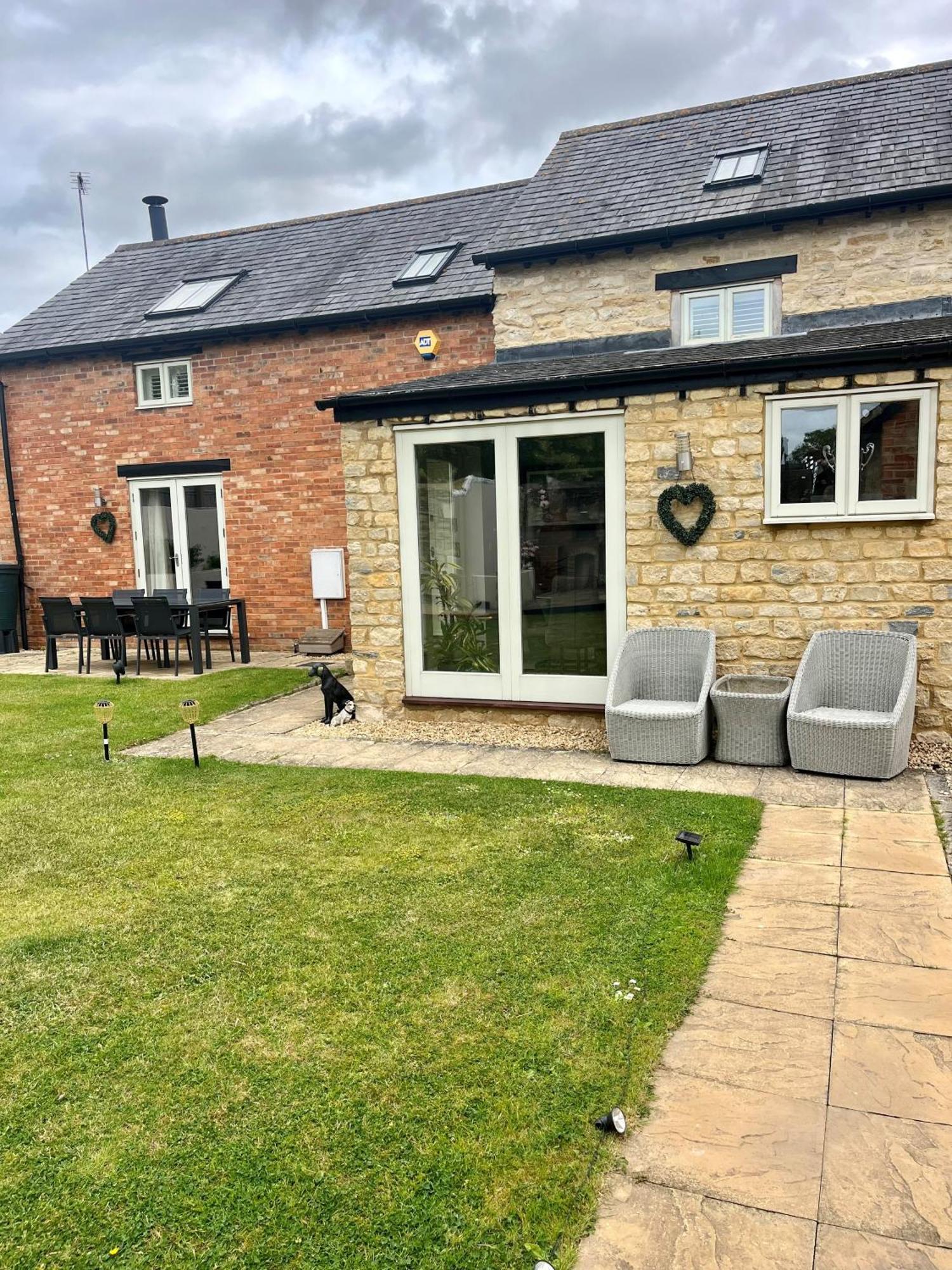 Bed & Breakfast The Hayloft Milton Keynes