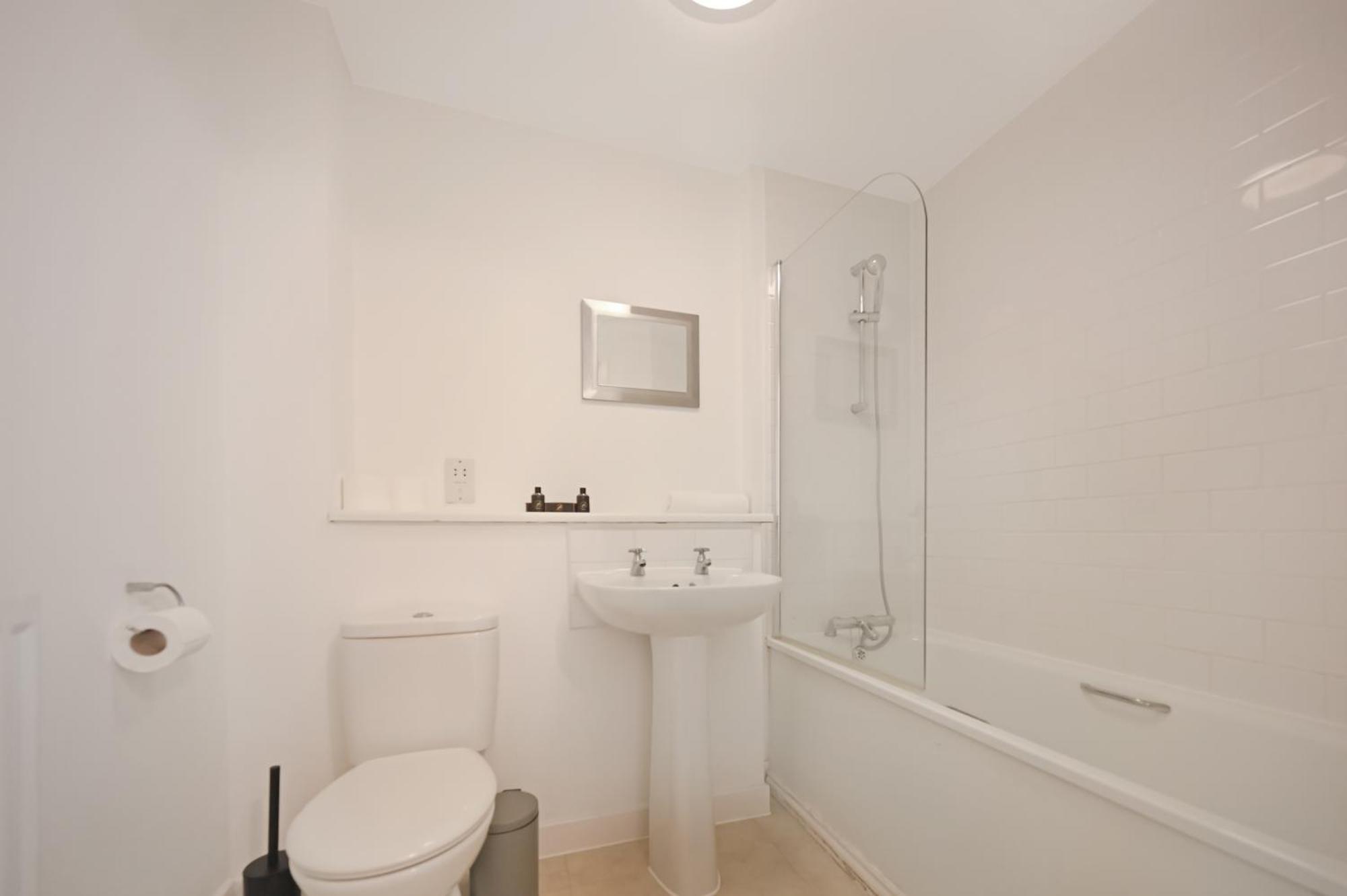 Apartment Blue Diamond Milton Keynes