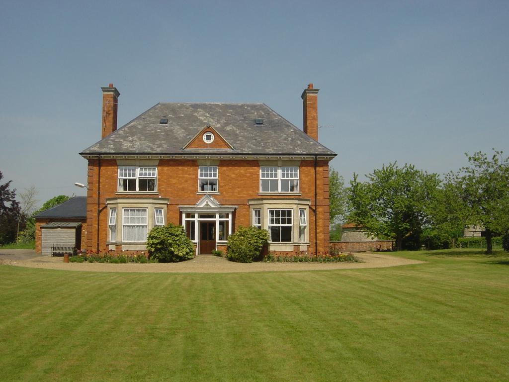 Bed & Breakfast Furtho Manor Farm 3*