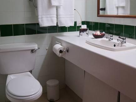 Peartree Waterside 3* Milton Keynes