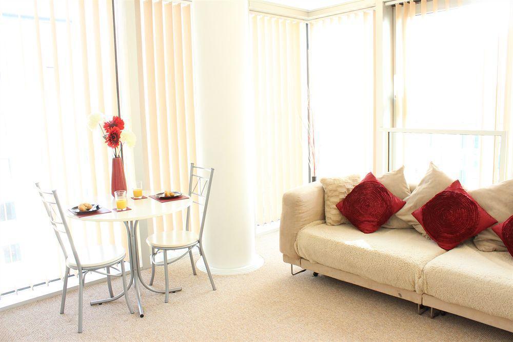 Cotels At Vizion: Serviced With Free Parking * Milton Keynes
