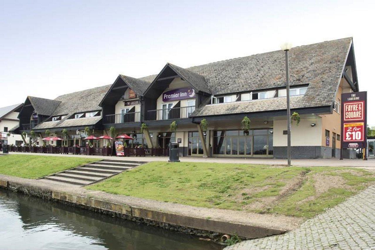 Hotel Premier Inn Milton Keynes East Willen Lake