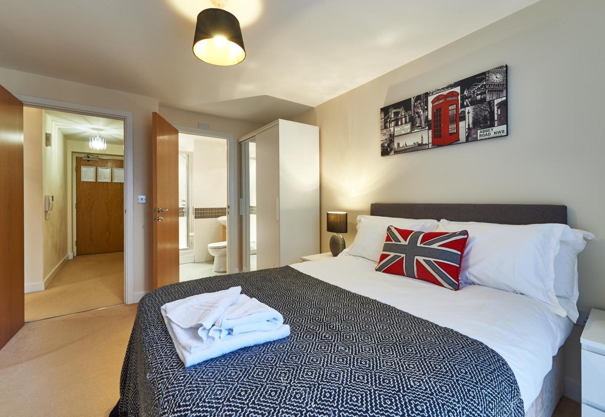Shortstaymk Vizion Apartments, With Free Superfast Wi-Fi, Parking, Sky Sports And Movies Apartamento *