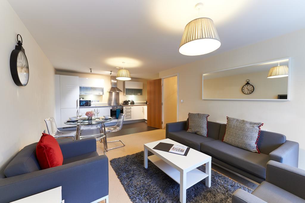 Shortstaymk Vizion Apartments, With Free Superfast Wi-Fi, Parking, Sky Sports And Movies Apartamento Milton Keynes