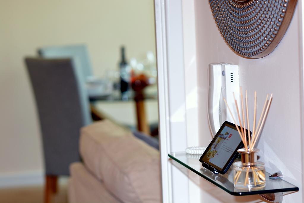 Brightleap - Silbury View Apartment *