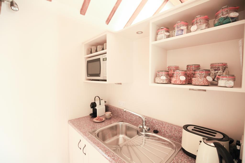 Manor Farm-mk Self-contained Serviced Apartment