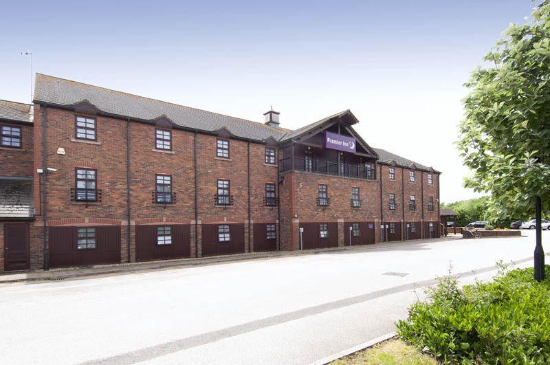 Premier South West Hotel 3*