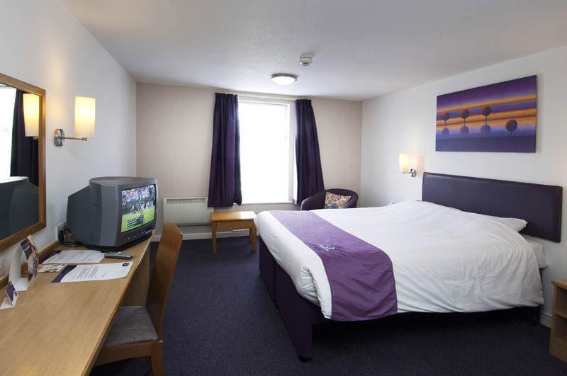 Premier South West Hotel Milton Keynes