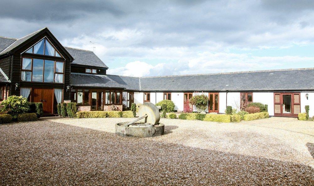 Manor Farm-mk Self-contained Serviced Apartment *
