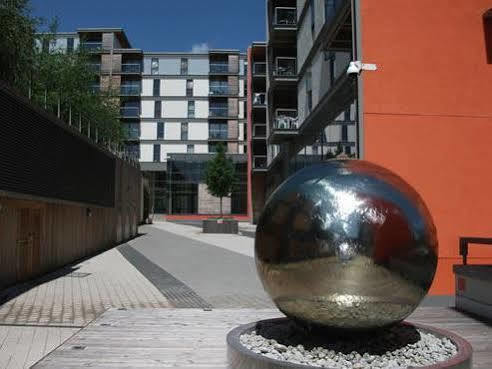 - Vizion Hotel Milton Keynes