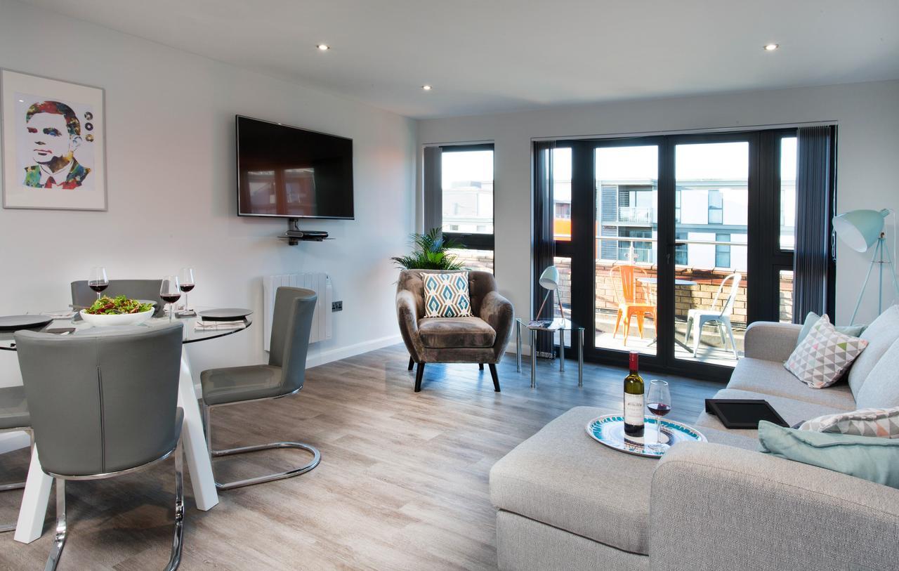 Cotels At 7zero1: Modern With Broadband & Parking * Milton Keynes