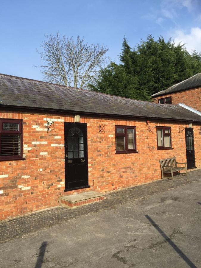 The New Lowndes Arms Motel *
