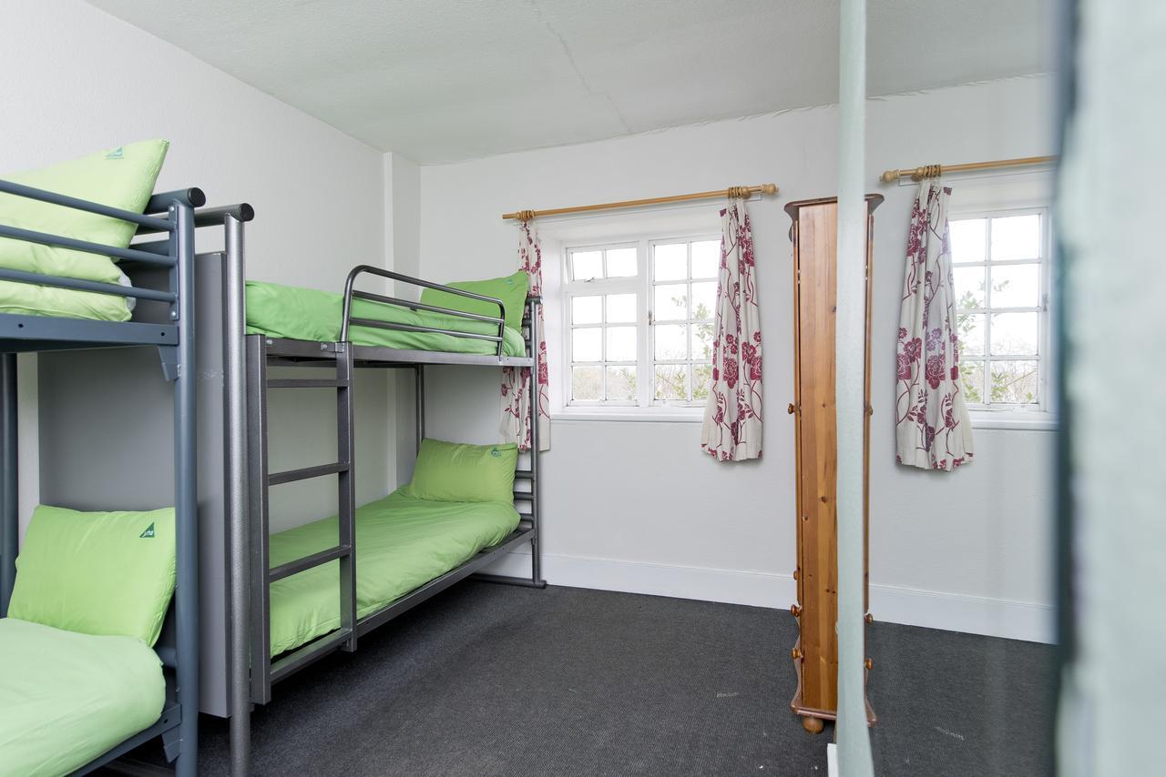 Yha Hostel *