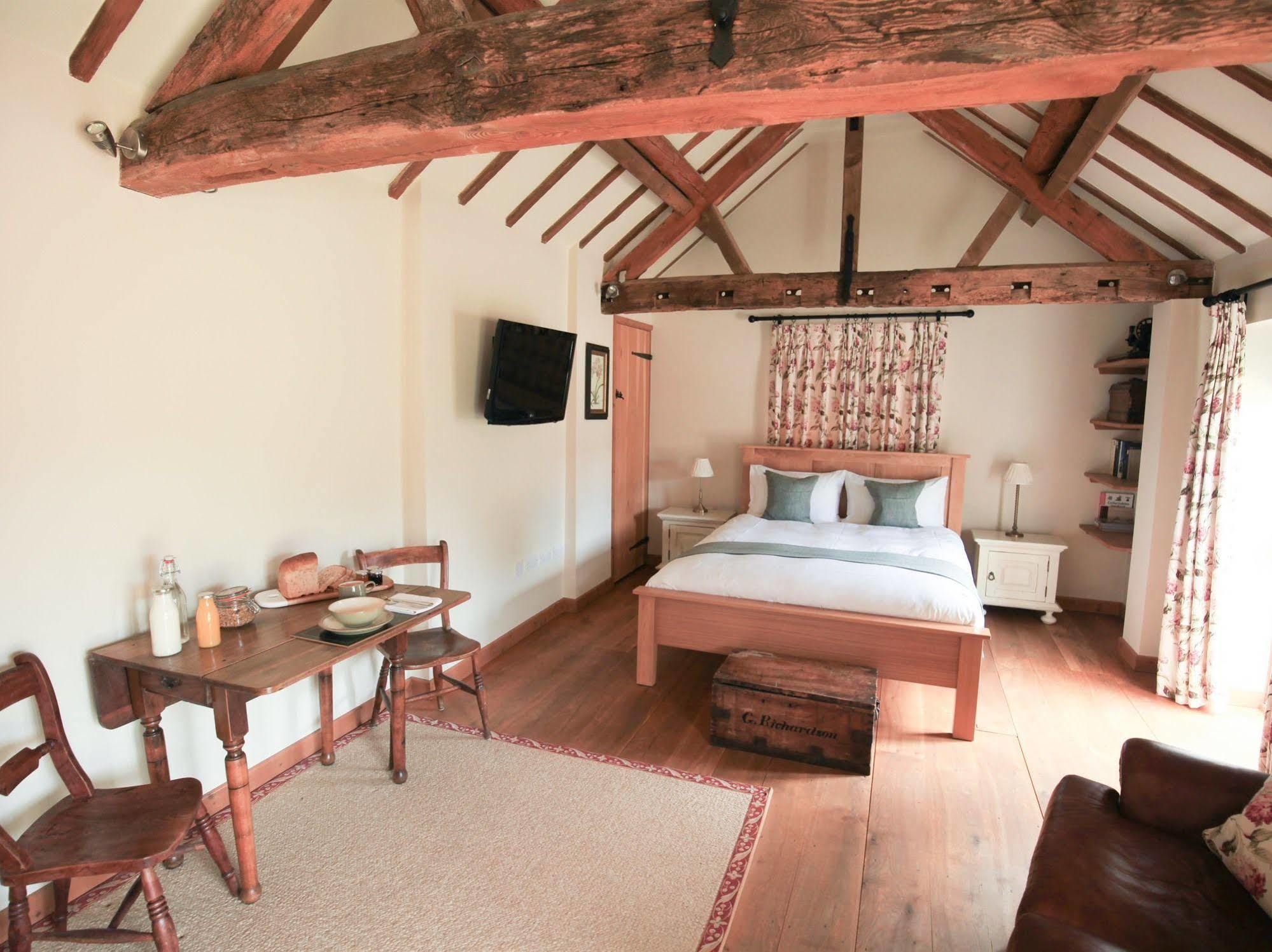 Manor Farm-mk Self-contained Serviced *