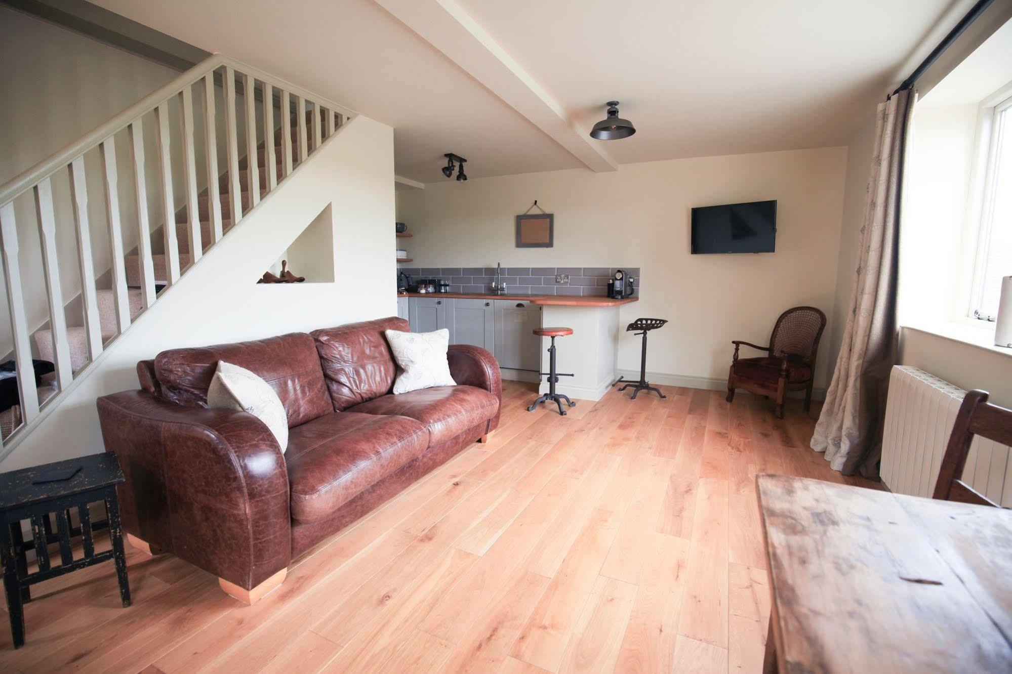 Manor Farm-mk Self-contained Serviced Apartment