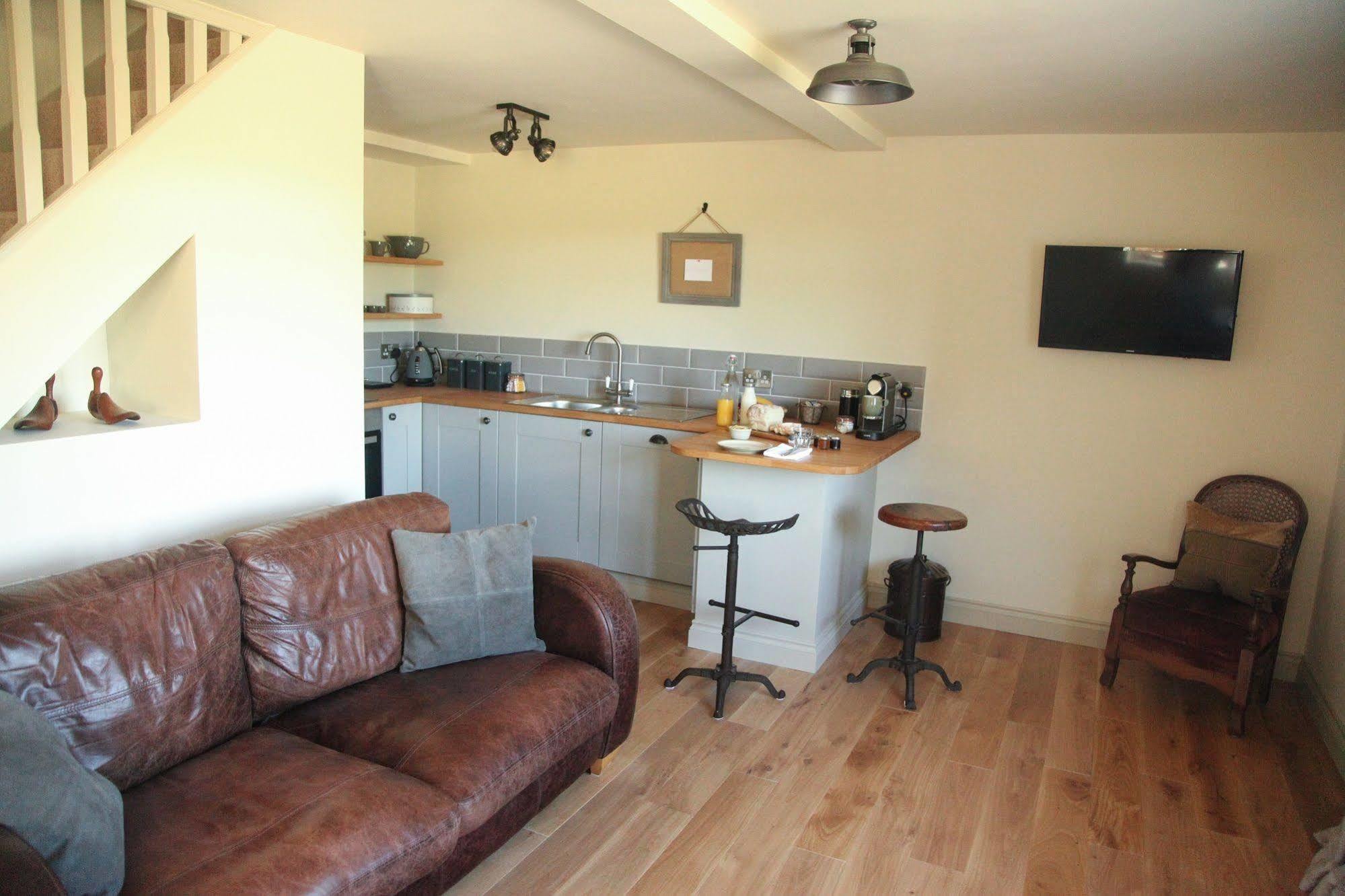 Manor Farm-mk Self-contained Serviced Apartment