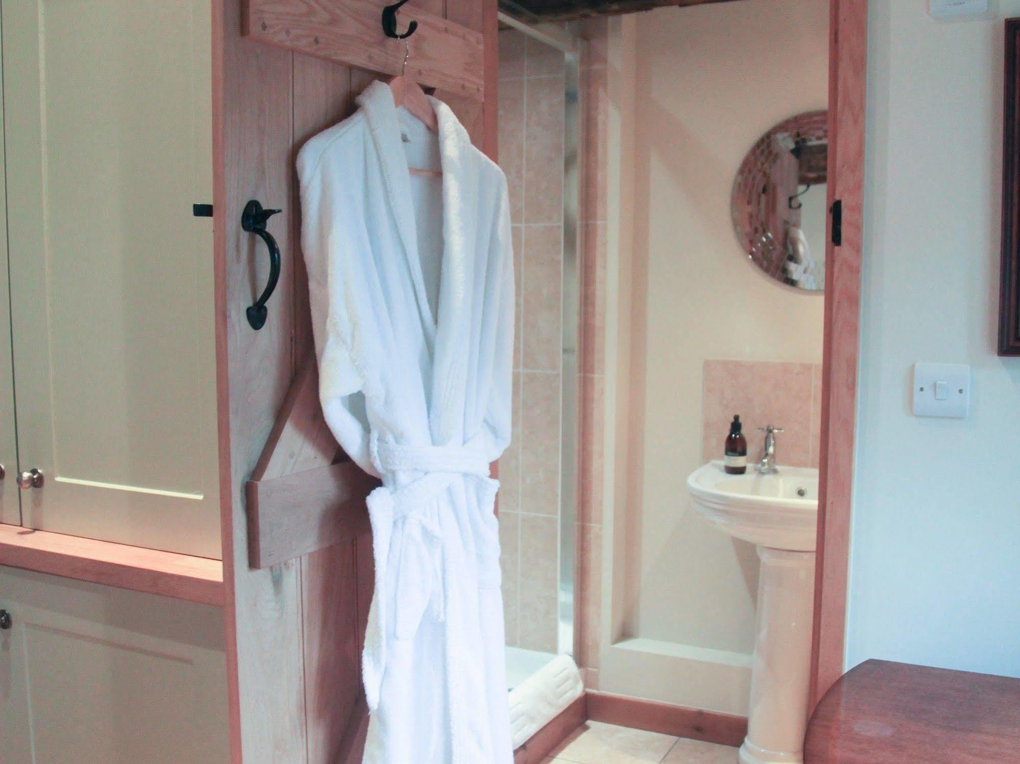 Manor Farm-mk Self-contained Serviced Apartment *