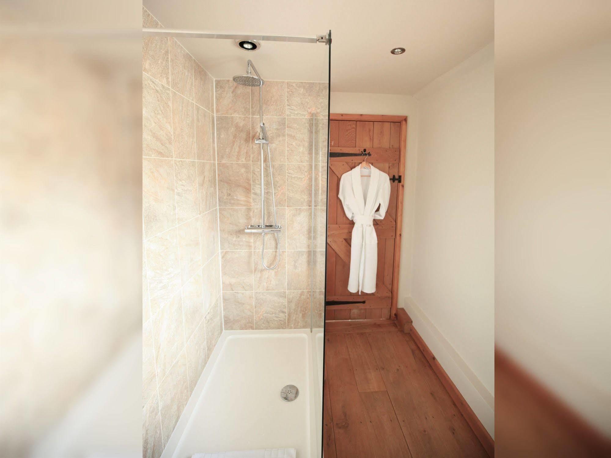 Manor Farm-mk Self-contained Serviced *