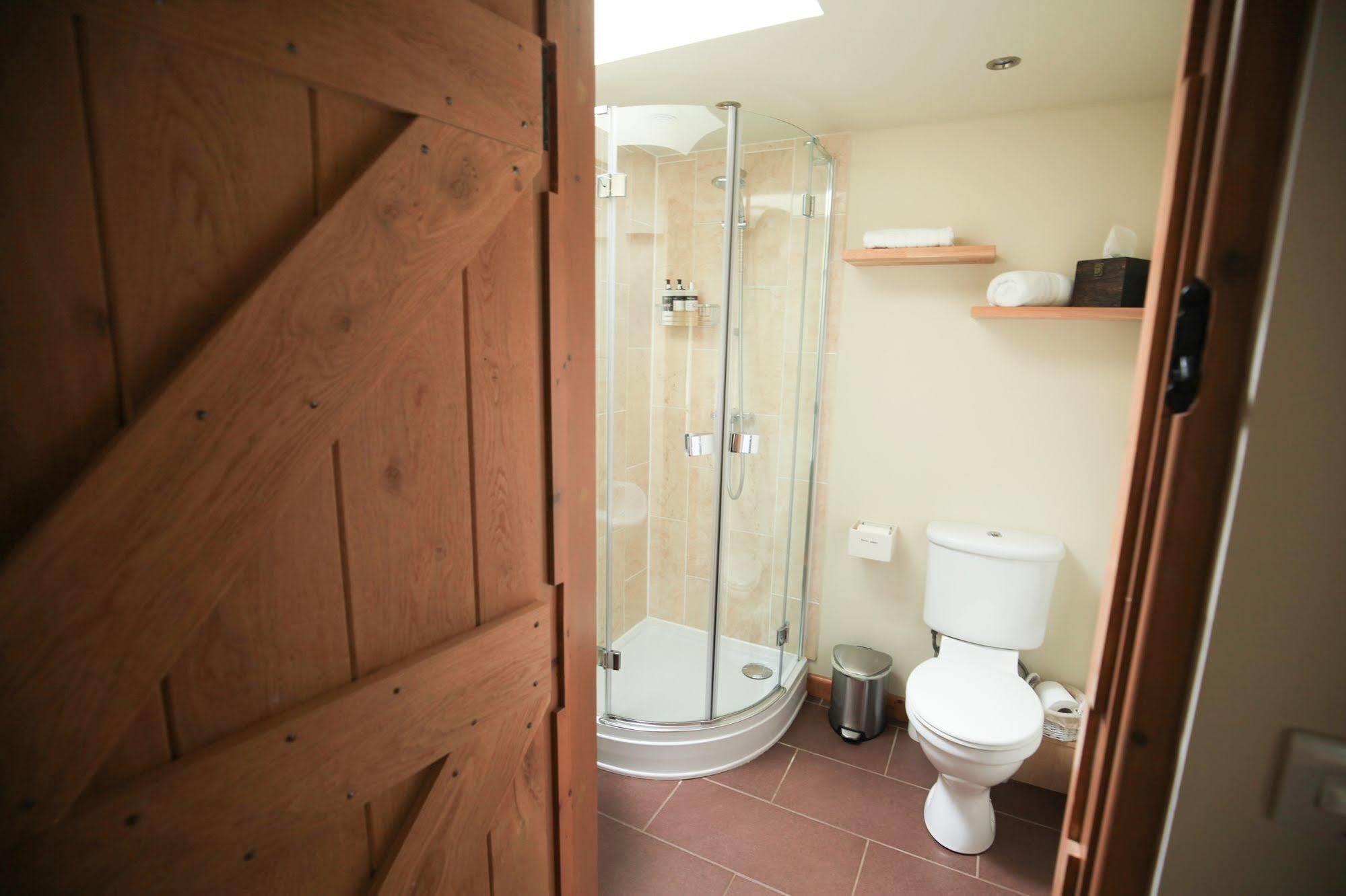 Apartment Manor Farm-mk Self-contained Serviced *