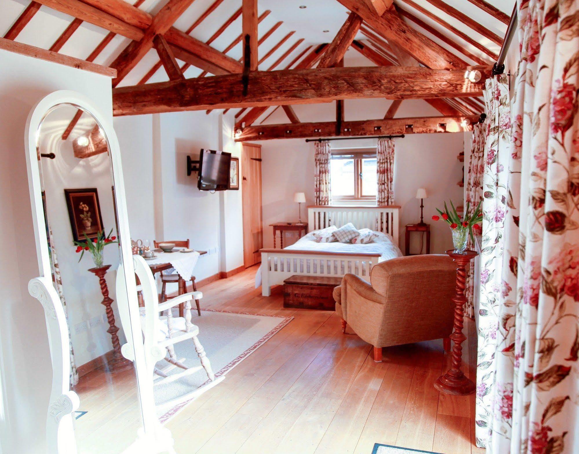 Manor Farm-mk Self-contained Serviced Apartment *