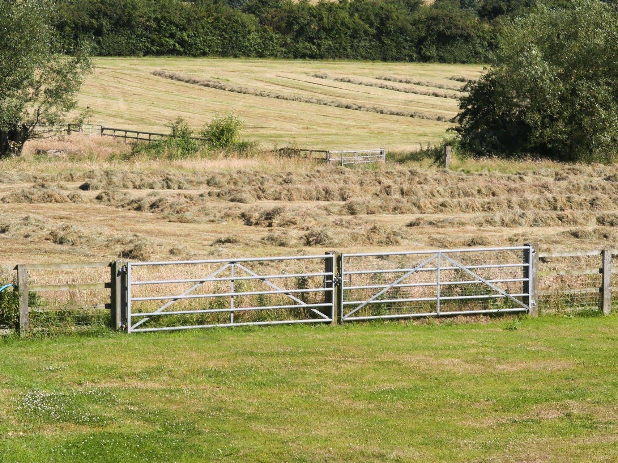Manor Farm-mk Self-contained Serviced Apartment *