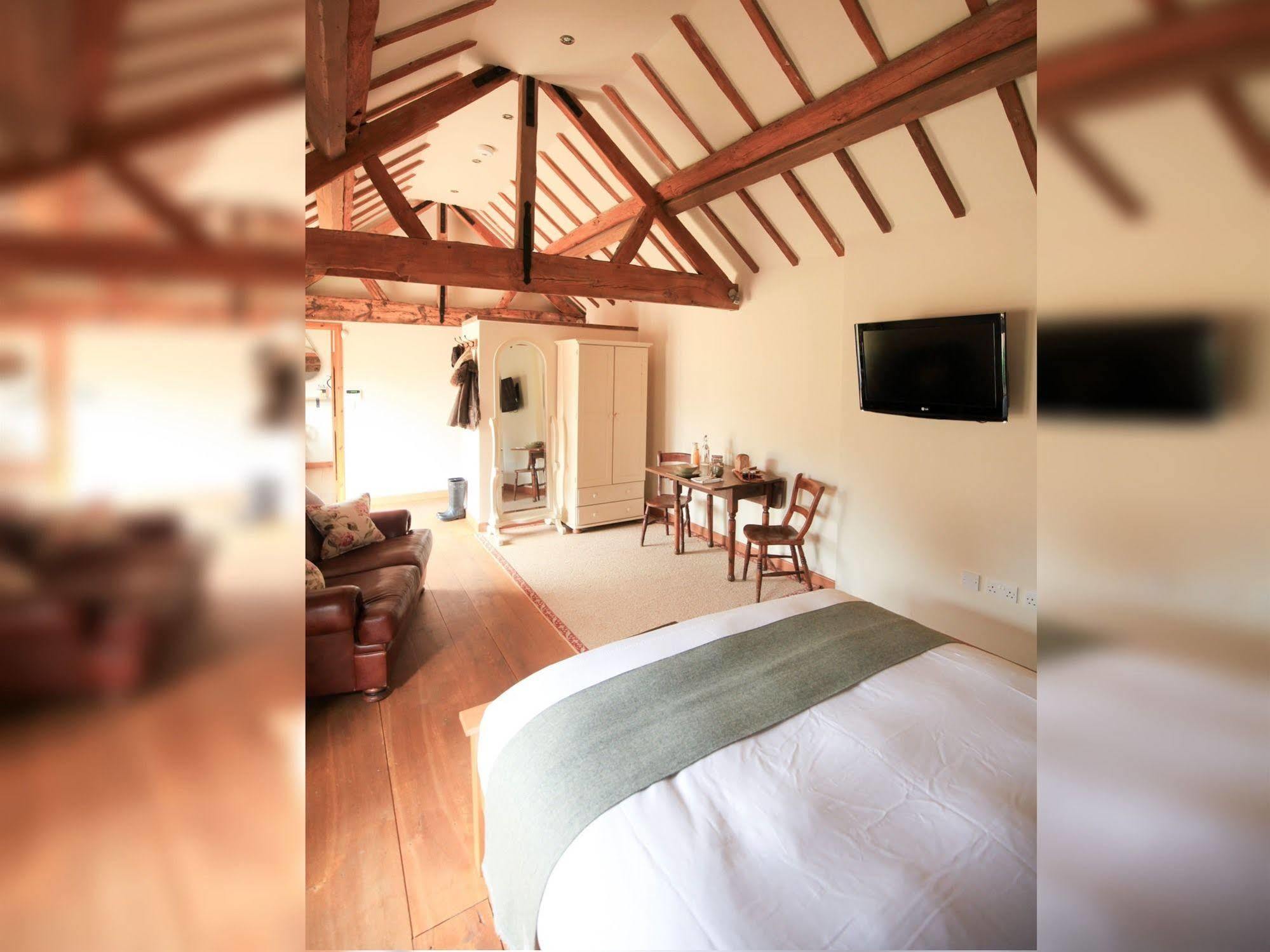 Manor Farm-mk Self-contained Serviced Apartment