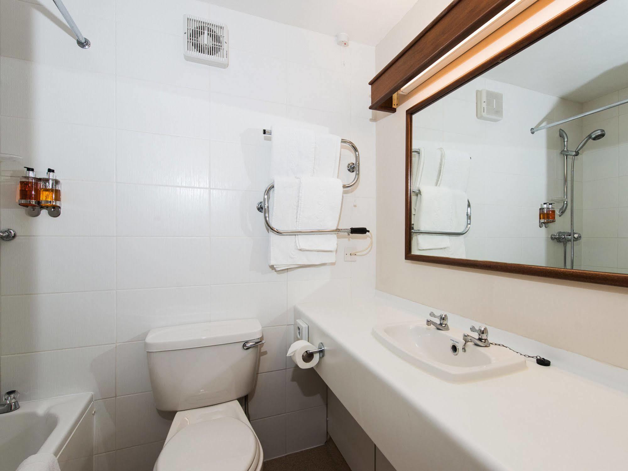 Hotel Peartree Waterside Milton Keynes