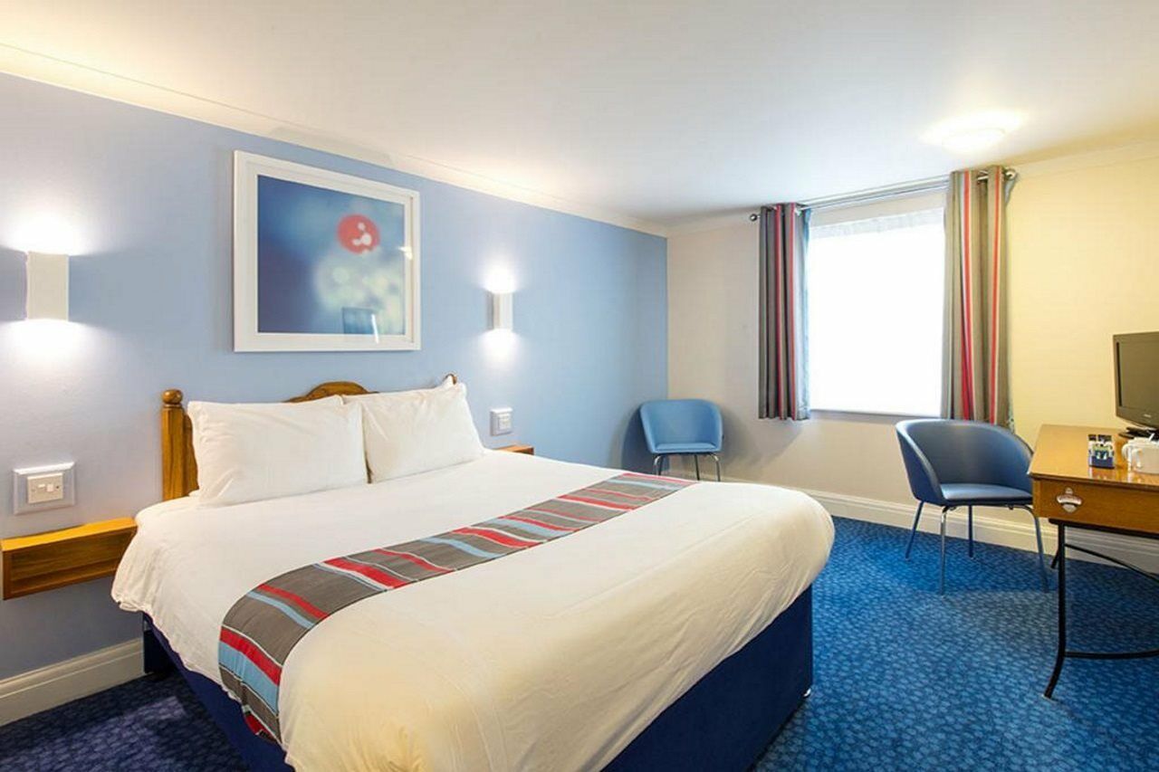Travelodge Shenley Church Hotel Milton Keynes
