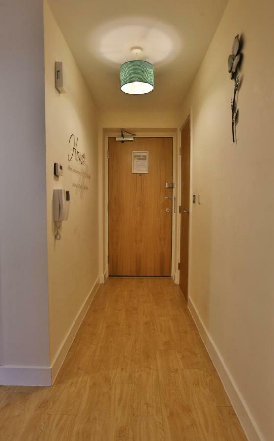 Istay At Vizion - Fully Equipped Modern Serviced With Balconies, Self Check-in, Superfast Broadband & Netflix, Free Underground Parking, 24h Security, Rooftop Gardens, Located In Mk Milton Keynes