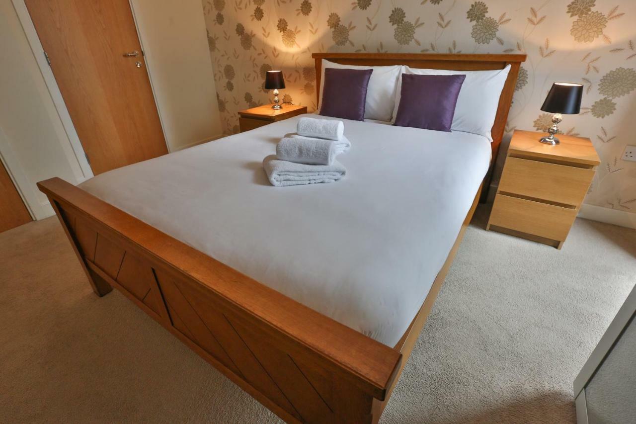 Istay At Vizion - Fully Equipped Modern Serviced With Balconies, Self Check-in, Superfast Broadband & Netflix, Free Underground Parking, 24h Security, Rooftop Gardens, Located In Mk *