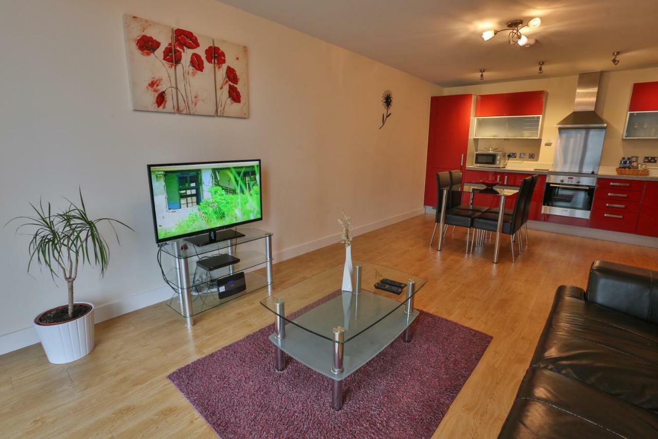 Istay At Vizion - Fully Equipped Modern Serviced With Balconies, Self Check-in, Superfast Broadband & Netflix, Free Underground Parking, 24h Security, Rooftop Gardens, Located In Mk *