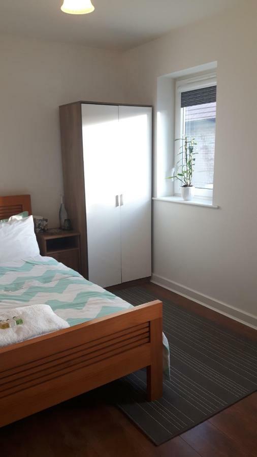 Bed & Breakfast Lavi's House-east Milton Keynes