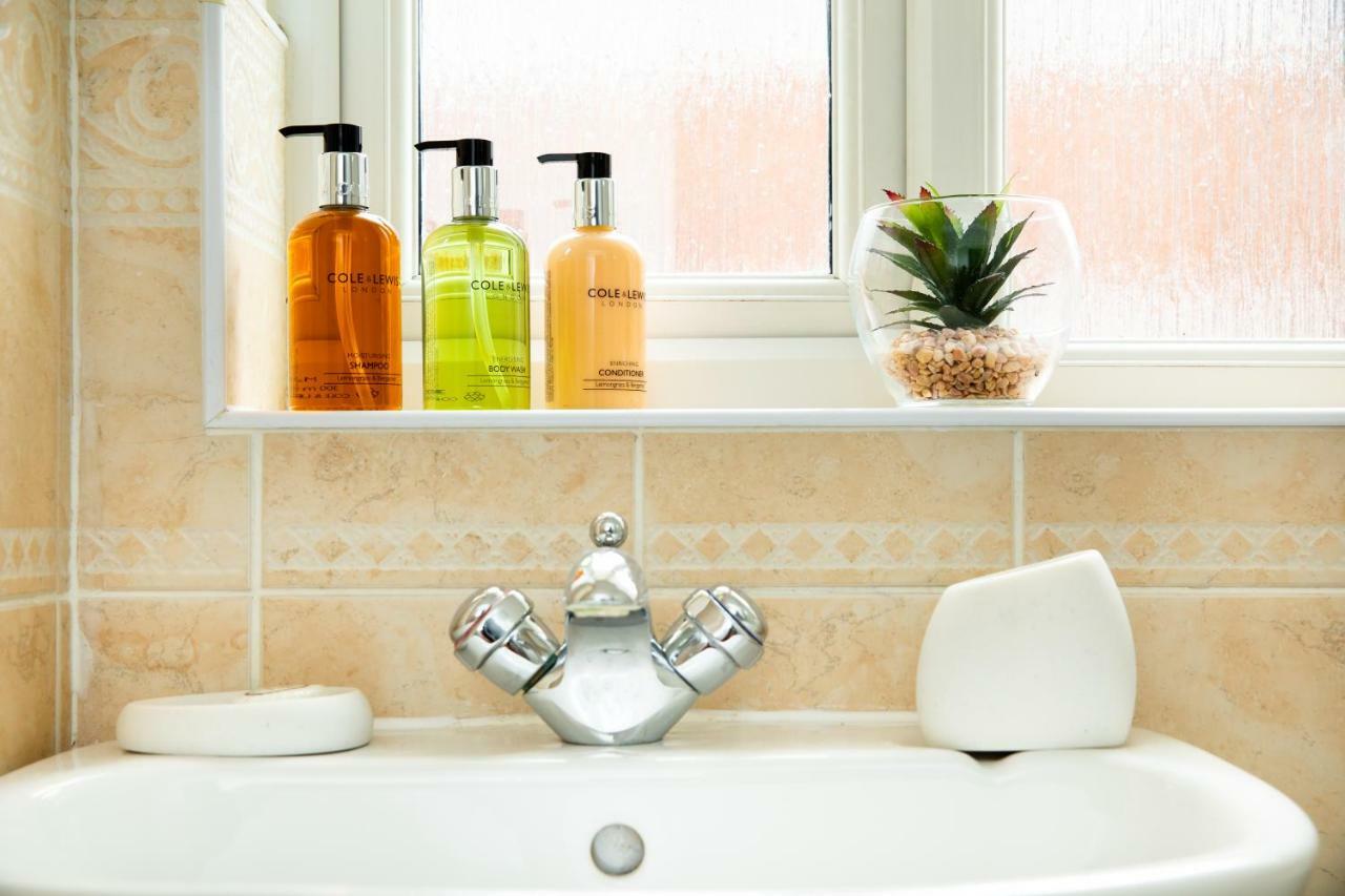 Brightleap Apartments: Modern Home-away With Entertainment & Amenities Apartamento