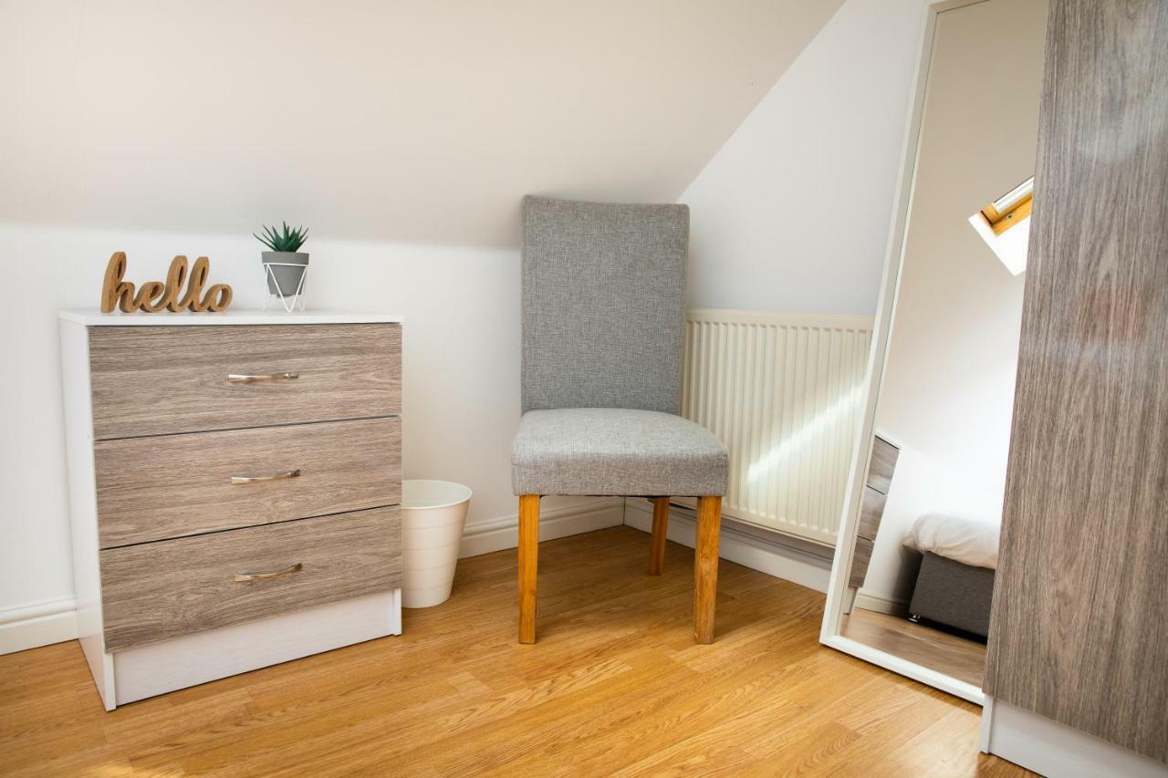 Brightleap Apartments: Modern Home-away With Entertainment & Amenities