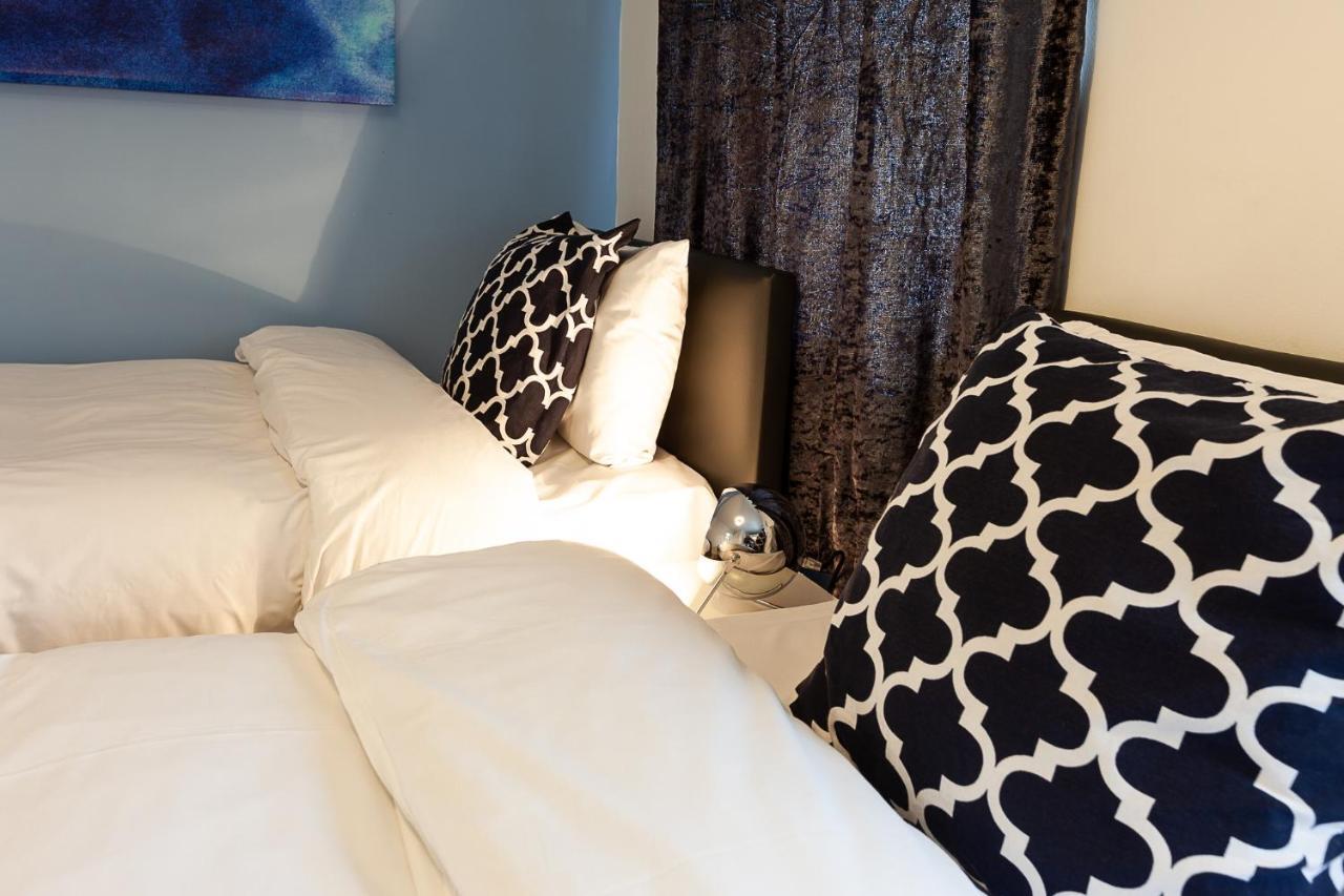 Central Garden House: Family-friendly With Free Parking Apartment Milton Keynes