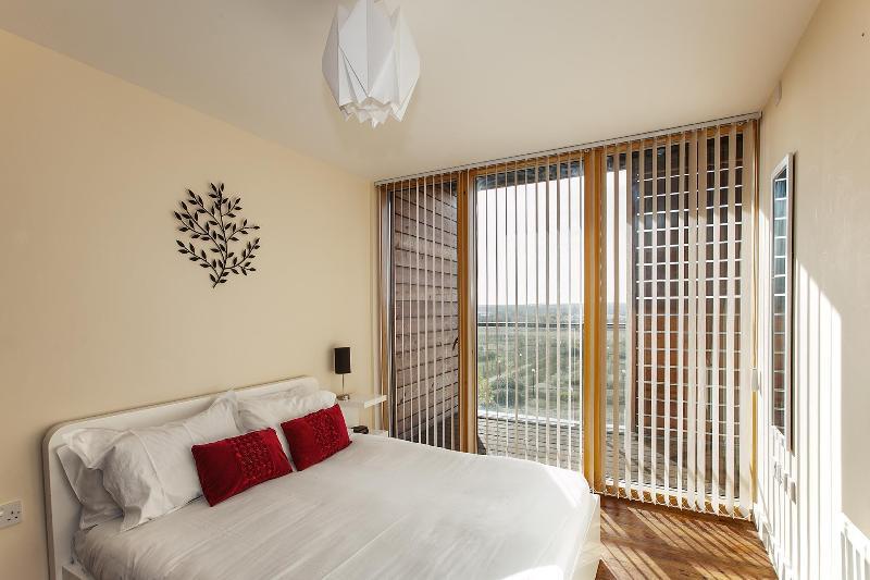 Shortstaymk Vizion Apartments, With Free Superfast Wi-Fi, Parking, Sky Sports And Movies Apartamento Milton Keynes