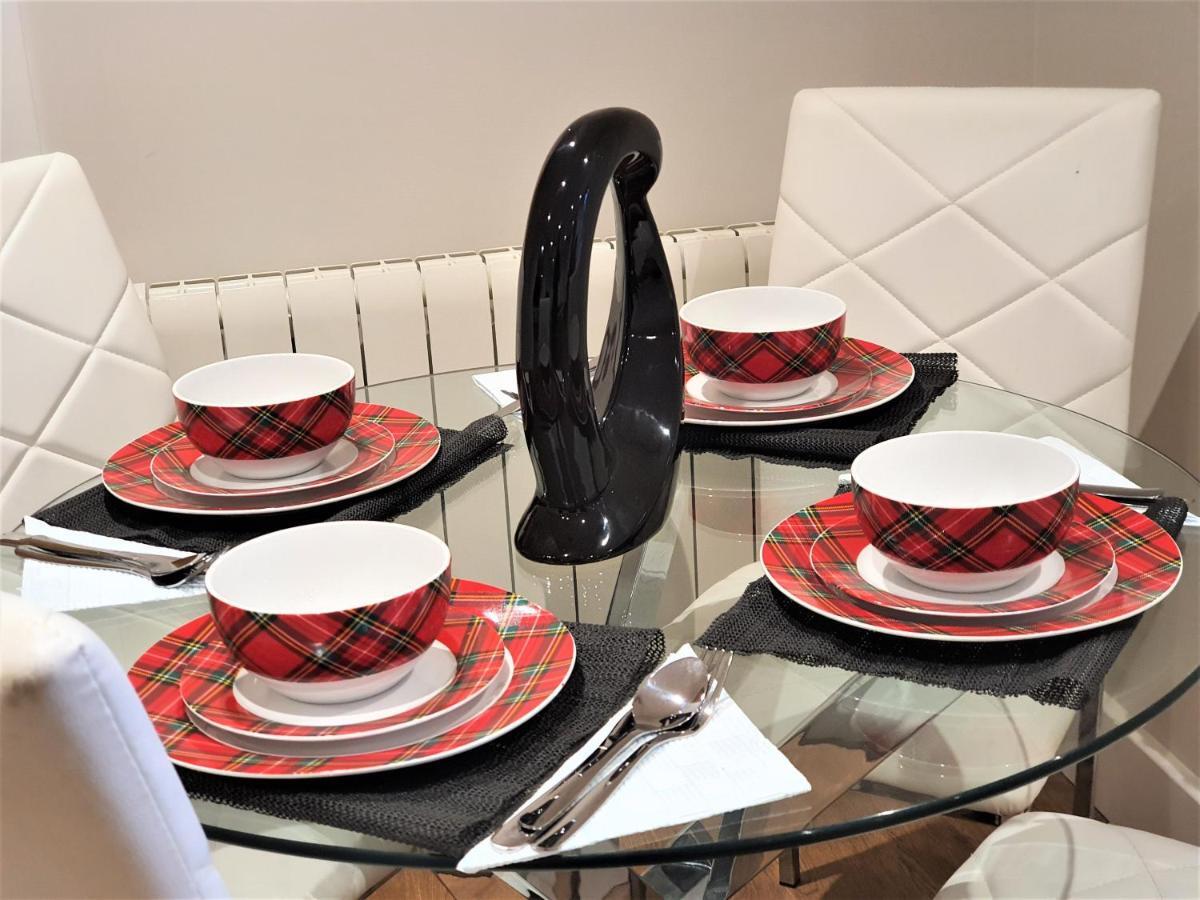 Spacious Contractor House For Large Groups- Up To 4 Private Parking By Ideyfine